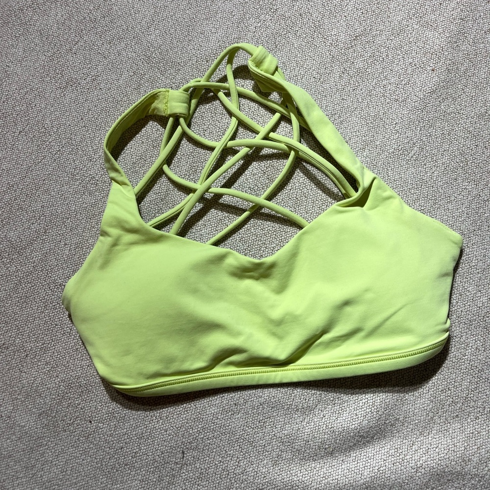SOLD Lululemon Free To Be *Wild Sports Bra - Picture 3 of 5